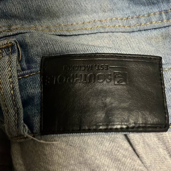 Practically new - Picture 3 of 3